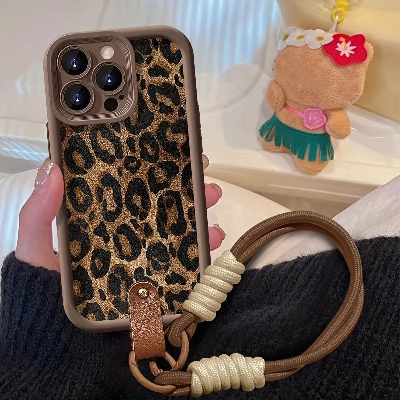 Coque Léopard Luxe avec Bracelet – Style, Confort & Sécurité